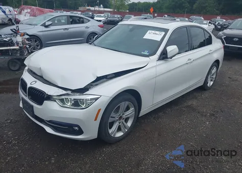 2017 BMW 330I xDrive из США, поврежденный, VIN WBA8D9C35HA011578